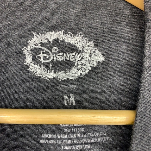DISNEY | Distressed Graphic Mickey Mouse - Picture 5 of 8
